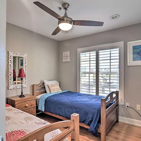 Coastal Sea Side Townhome - Walk To Beach! Клиъруотър Бийч Екстериор снимка
