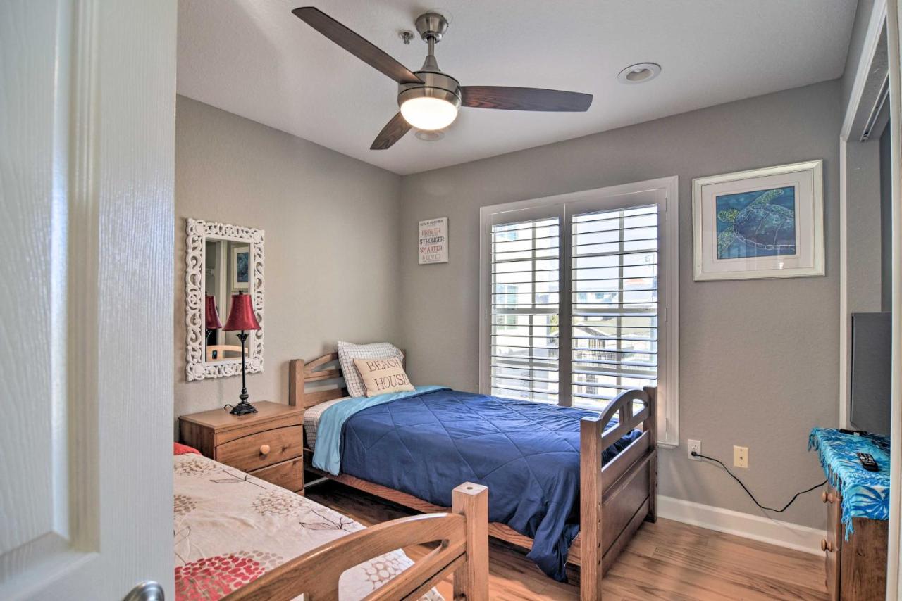 Coastal Sea Side Townhome - Walk To Beach! Клиъруотър Бийч Екстериор снимка